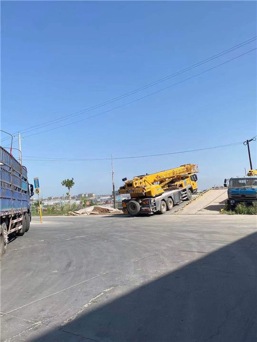 安塞区25吨吊车的租赁价格大概是多少？