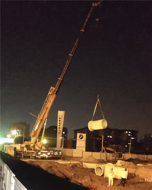 安塞区“弯臂矫正”—— 吊车的 “形变补偿” 技术